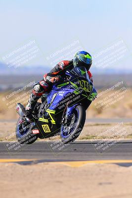 media/Dec-17-2023-CVMA (Sun) [[bf0c04832d]]/Race 2 Amateur Supersport Open/